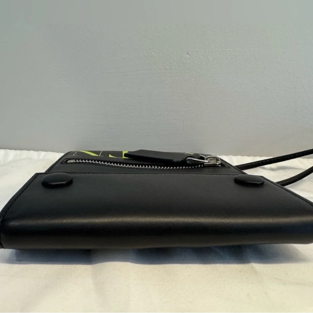 Valentino Black Unisex Neck Pouch - Picture 10 of 11